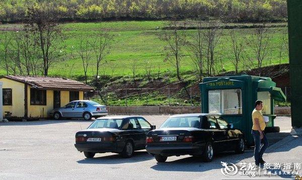 中国人均住宅_中国人均拥有汽车(3)