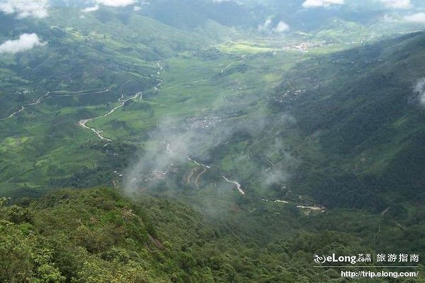 哀牢山景点图片|哀牢山图片-艺龙旅游指南