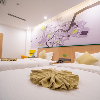 青皮树酒店(昌吉时代广场店) 屯河路时代广场c座 床型: 宽带:    早餐