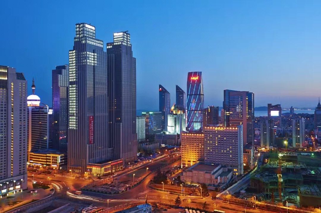 悅瀾海景酒店公寓(青島五四廣場中鐵中心店)