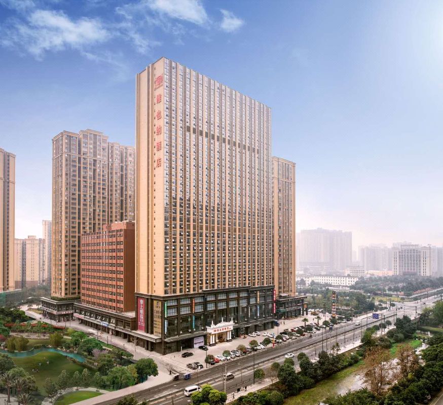 Vienna Hotel (Chengdu Dafeng Metro Station)