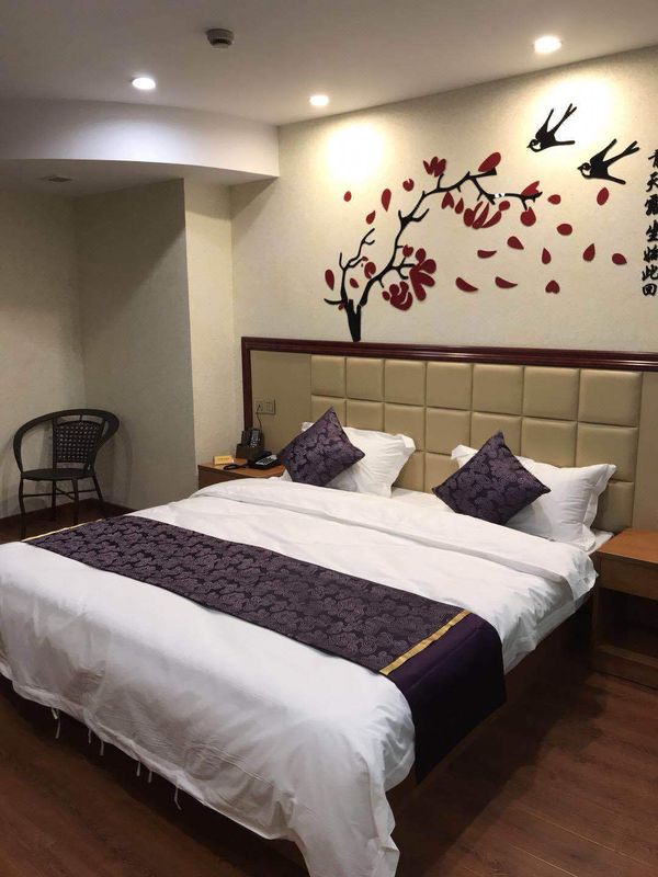 Yuejun Hotel (Zhejiang University of Technology Linping Campus Shop)