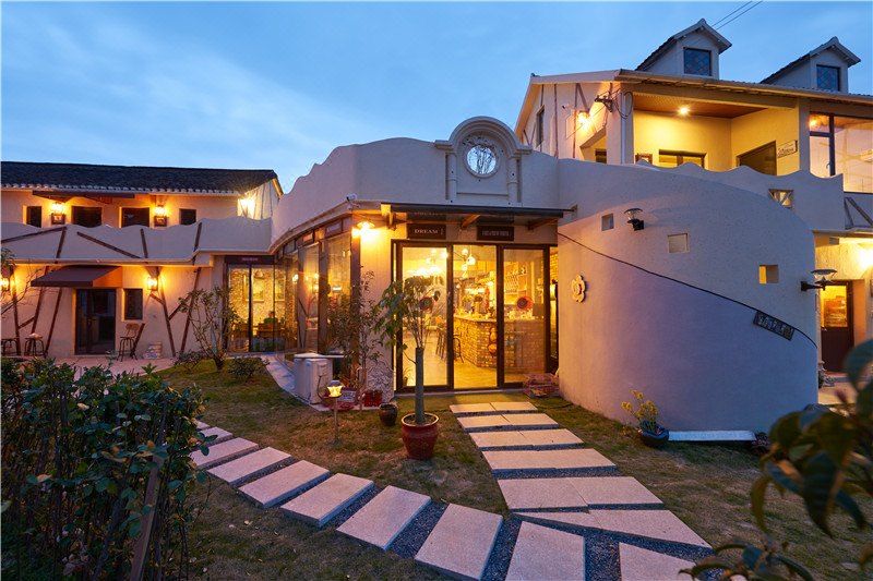 上海岑卜村源來客棧