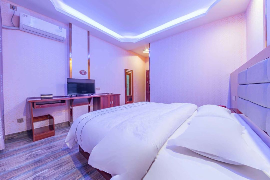 Kunming Feiqi Business Hotel