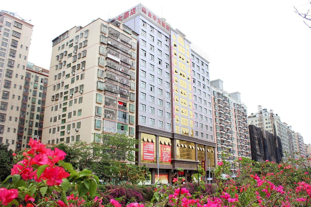 雲安公寓(坪洲地鐵站店)