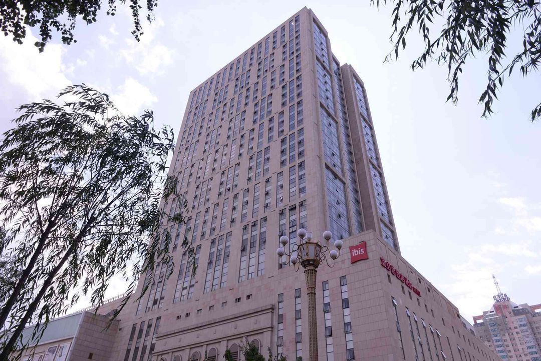 宿港酒店公寓(哈爾濱中央大街索菲亞教堂店)