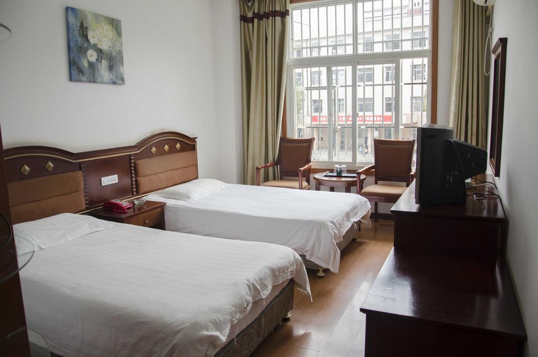 Huanggang Shengrong Hotel