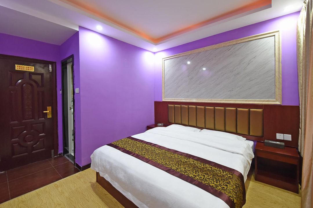 Trinity quick hotel (Xiangjiang Century City Xiangjiang North Road Store)