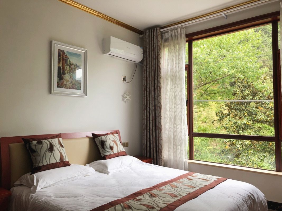 Yangyuan Yijia Guesthouse