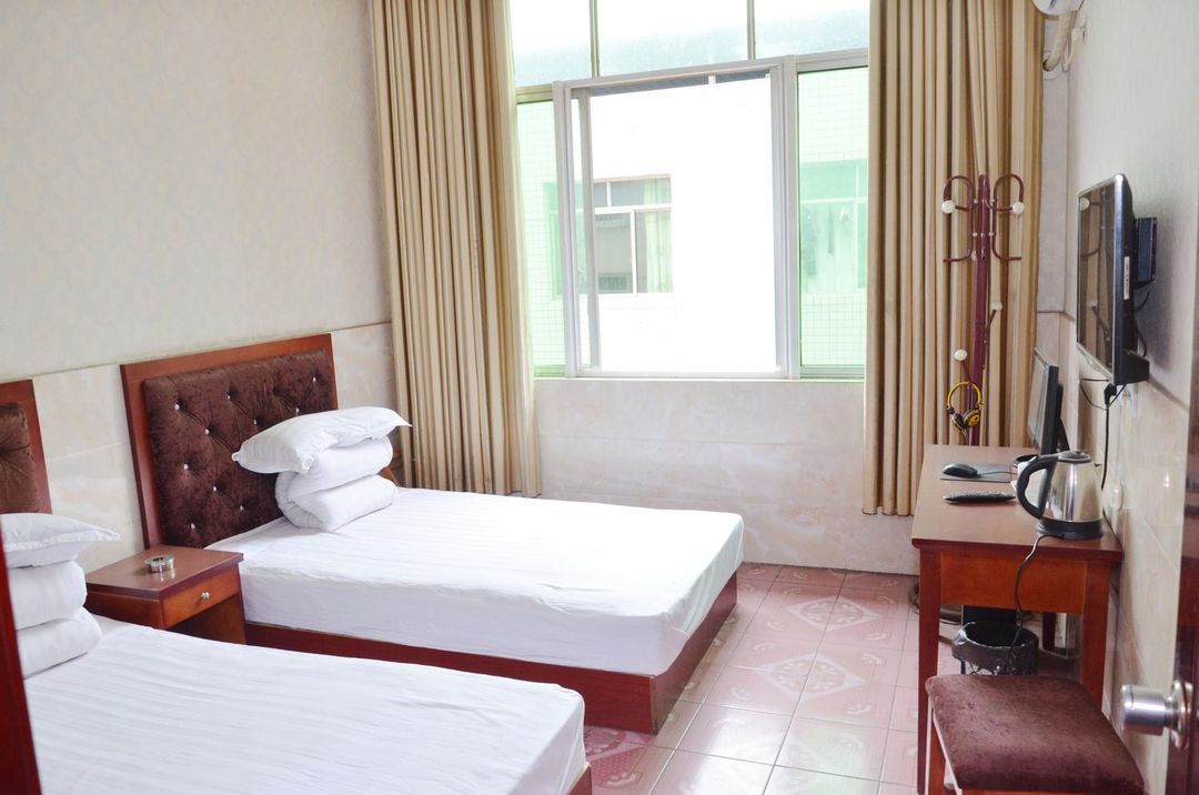 Yizhan Business Hotel