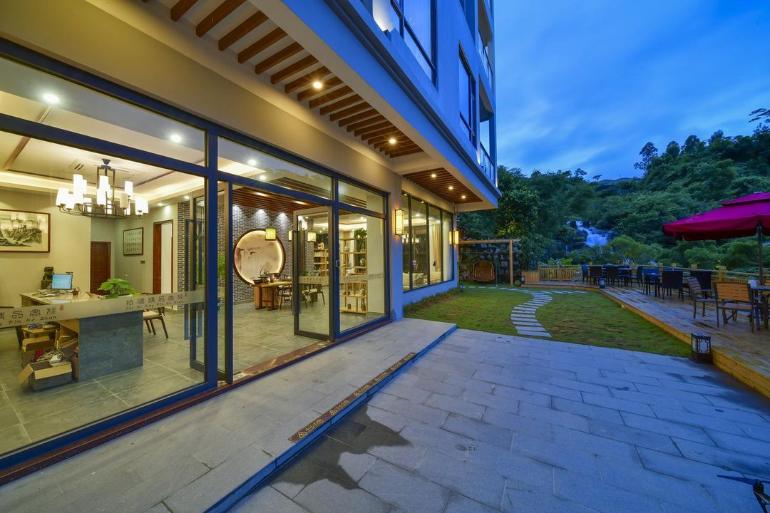 拾溪精品客棧(珠海海洋王國店)