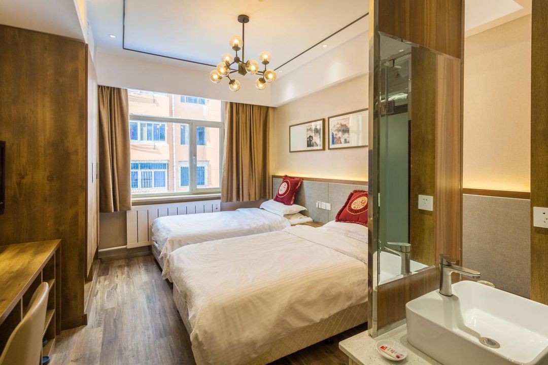 Jiujiang Zhixing Express Hotel