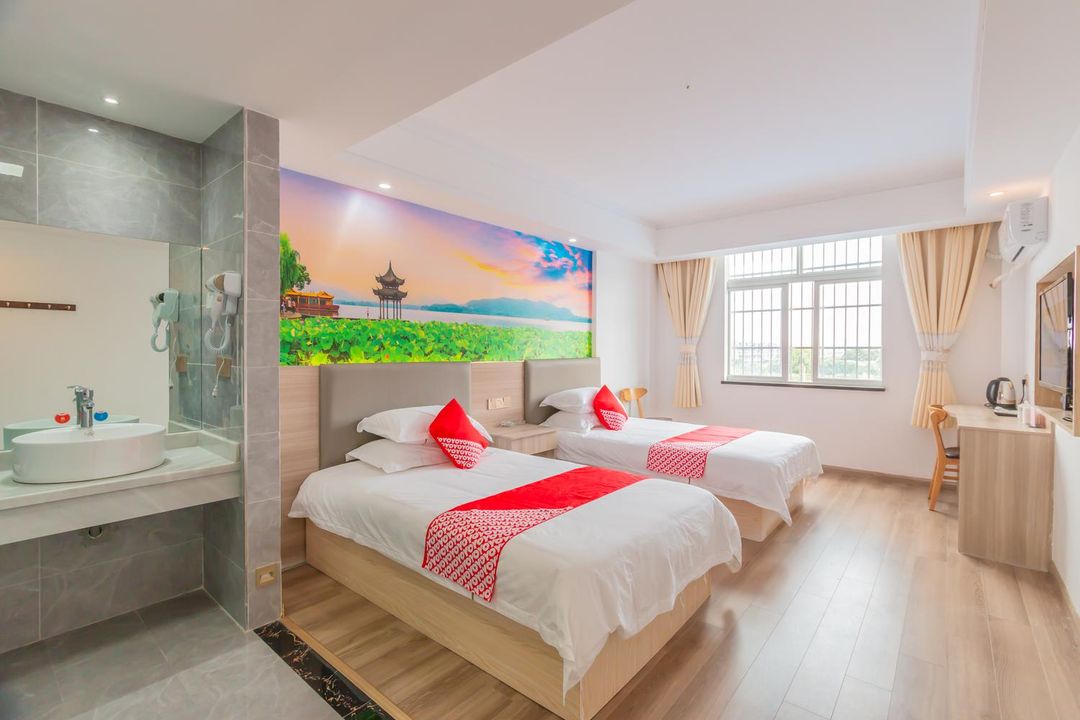 Jinbi Huihuang Hotel (Hangzhou Donghu North Road)