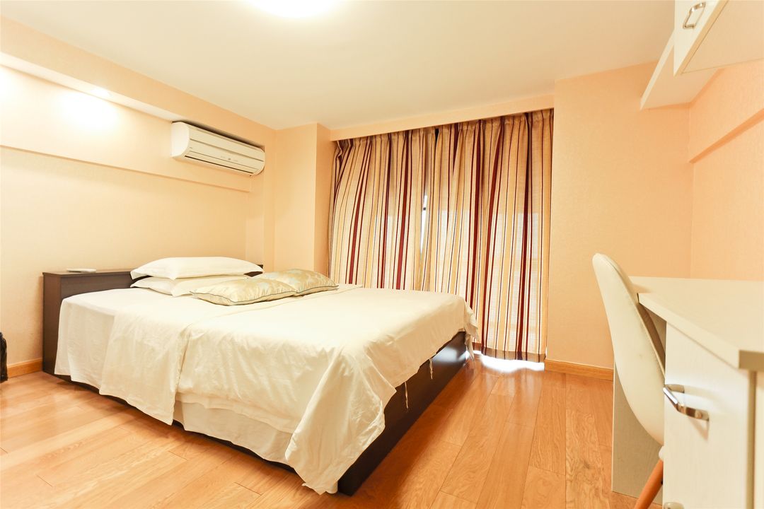 Sucheng Loft Apartment (Suzhou Amusement Land)