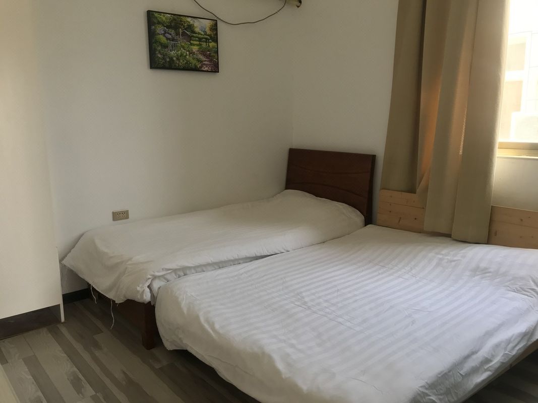 武汉木兰草原方磊民宿(7号店)