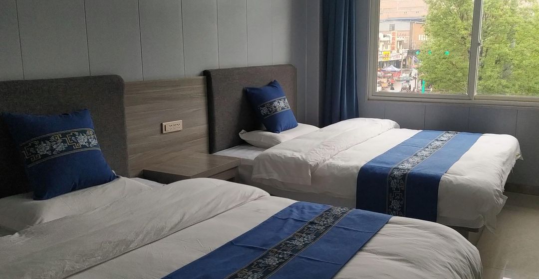 西安晟晟賓館(西工程大西科大臨潼校區地鐵站店)