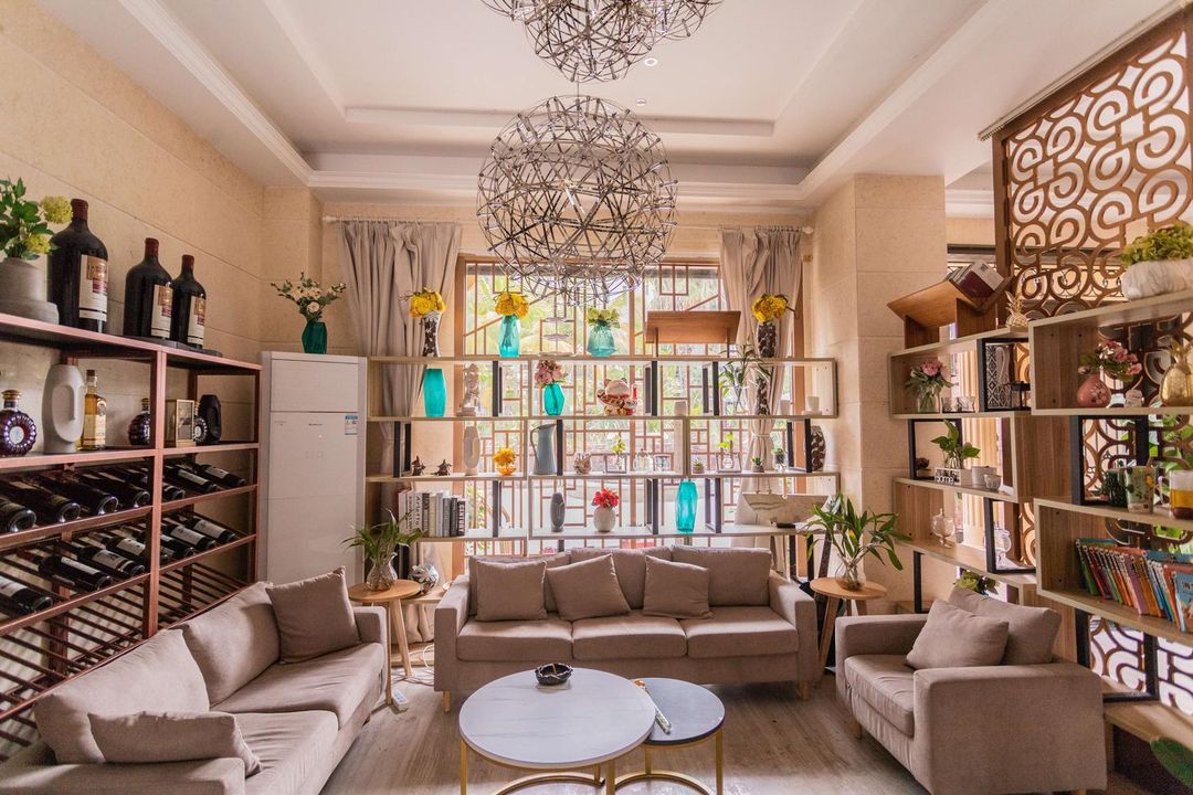 椰子小駐民宿(三亞高鐵站店)