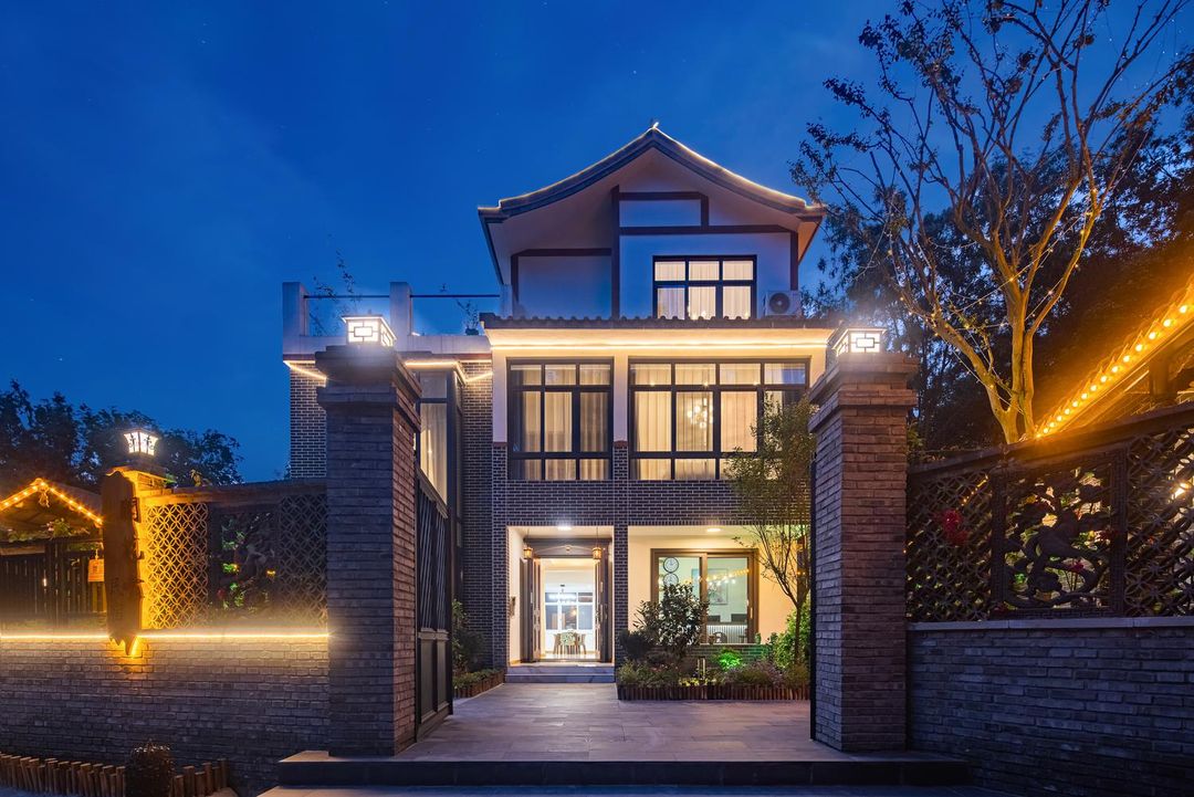 Dujiangyan smell flower hall home stay