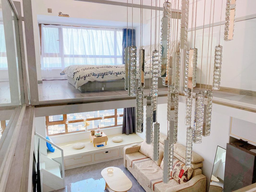 Moon1987 Loft Themed Boutique Giant Screen Projection Homestay (Nanhua Zhonghuan Plaza)