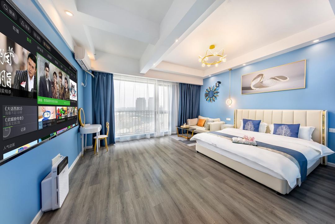 Young Mu Art Cinema Hotel (Wuhan Guanggu Youth Hui Wu Han Media College Store)