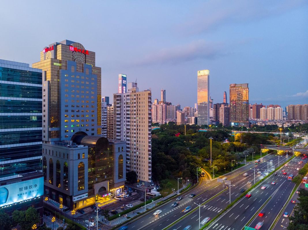 宜尚PLUS酒店(深圳福田會展中心店)