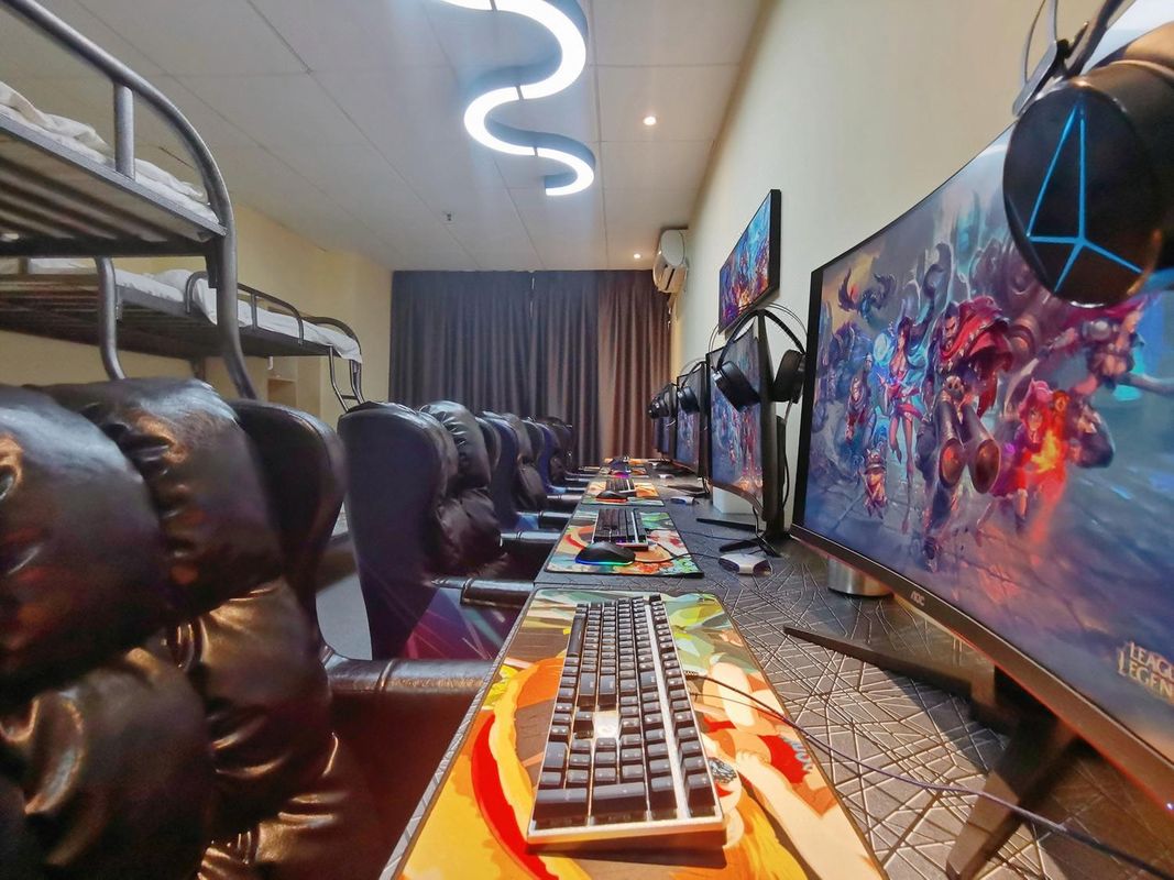 War Soul E-sports Hotel (Foshan North Pujun Road Subway Station)