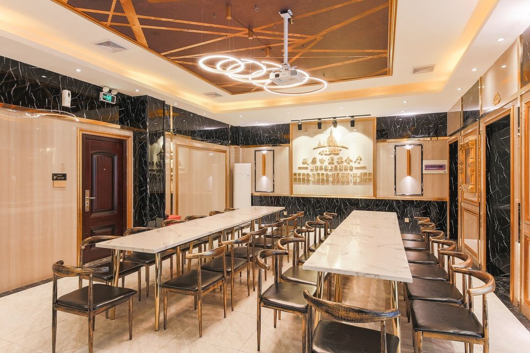 长沙龙哥别墅轰趴(湘府东路分店)