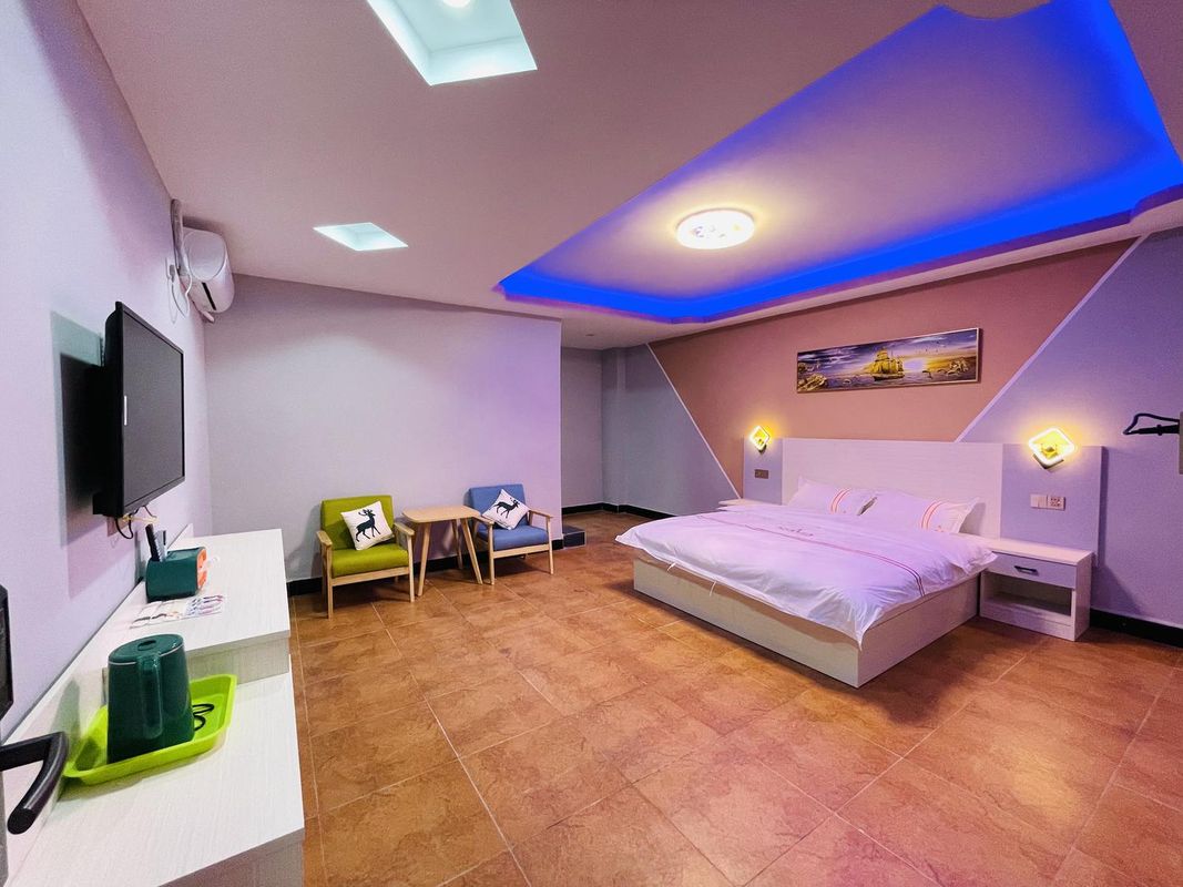 Aishang Boutique Apartment (Houjie 66 Square)