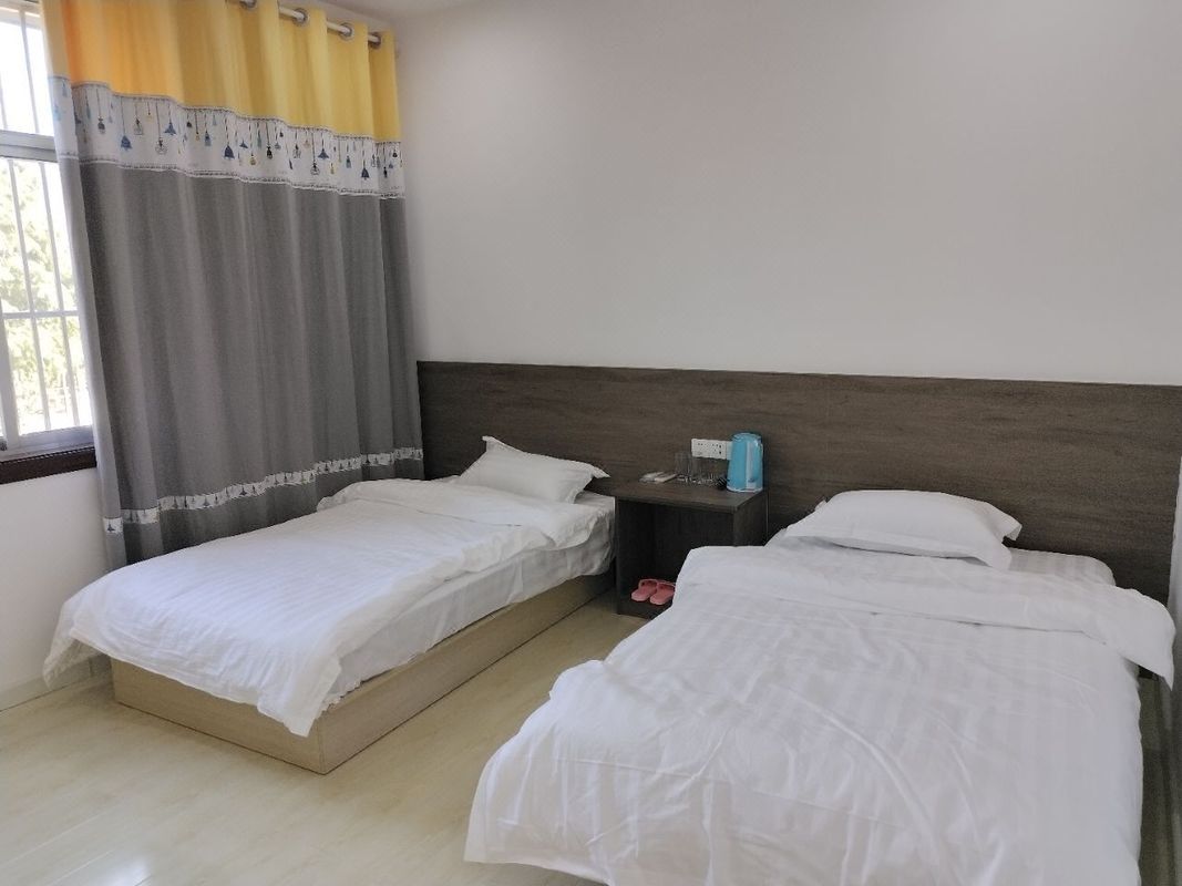 Huaguo Mountain Yuanlai Inn