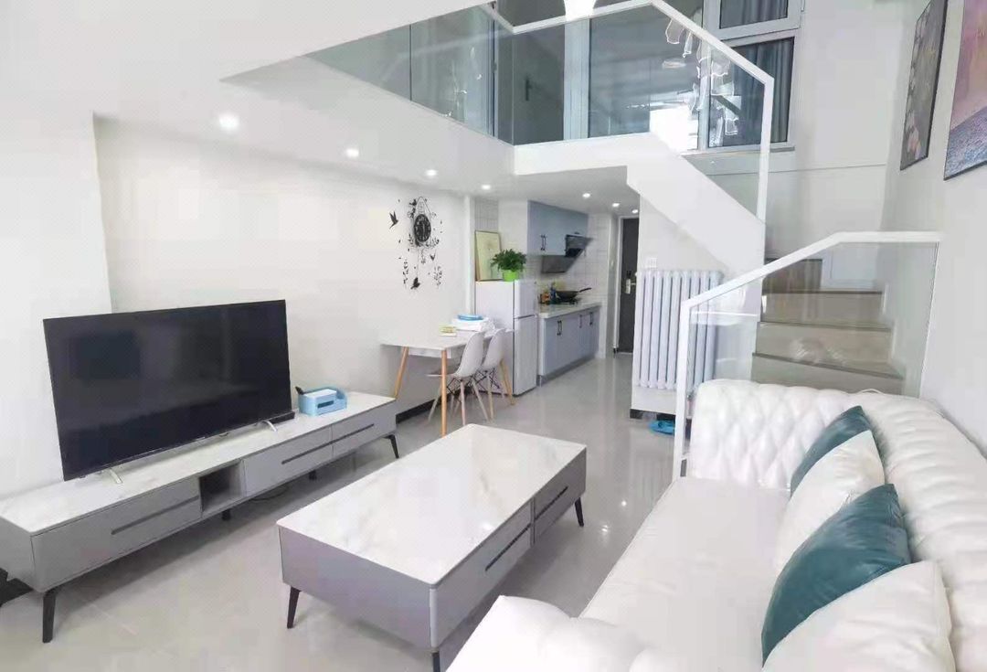Changyou Loft Apartment (Beijing Zhuxinzhuang Subway Station Branch)