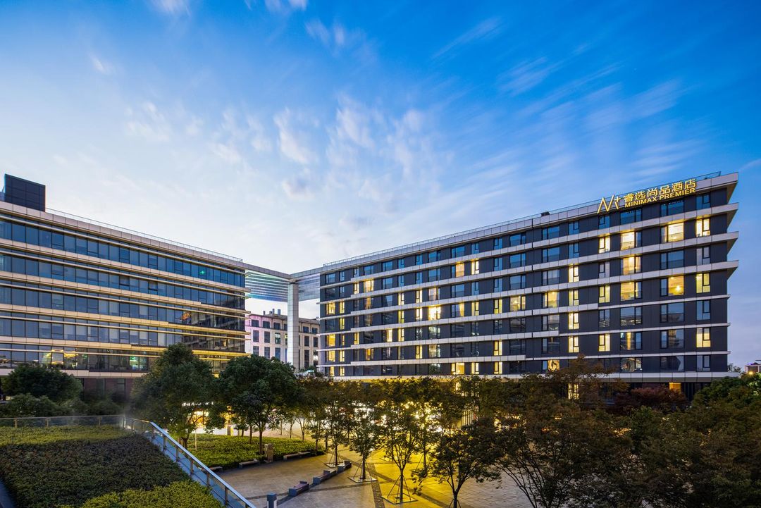 上海虹橋世茂睿選尚品酒店(淞虹路地鐵站店)