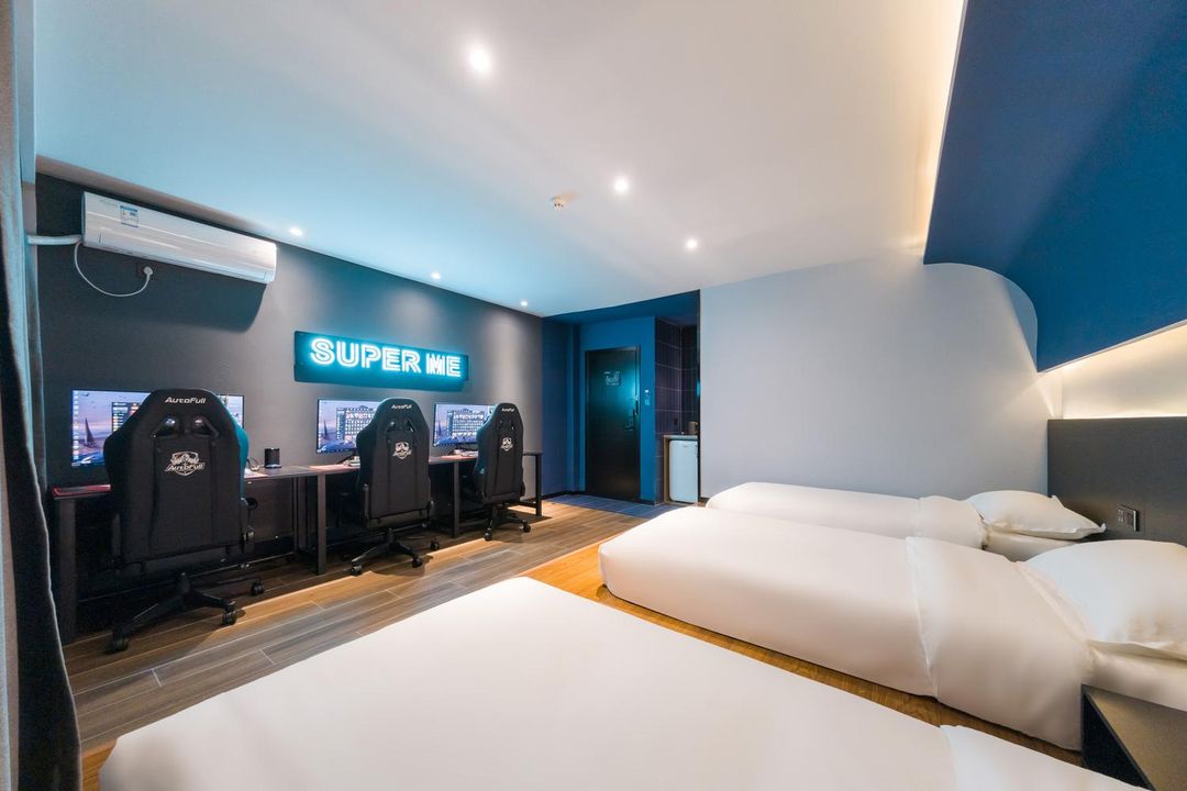 黑桃King電競酒店(東吳龍湖天街店)