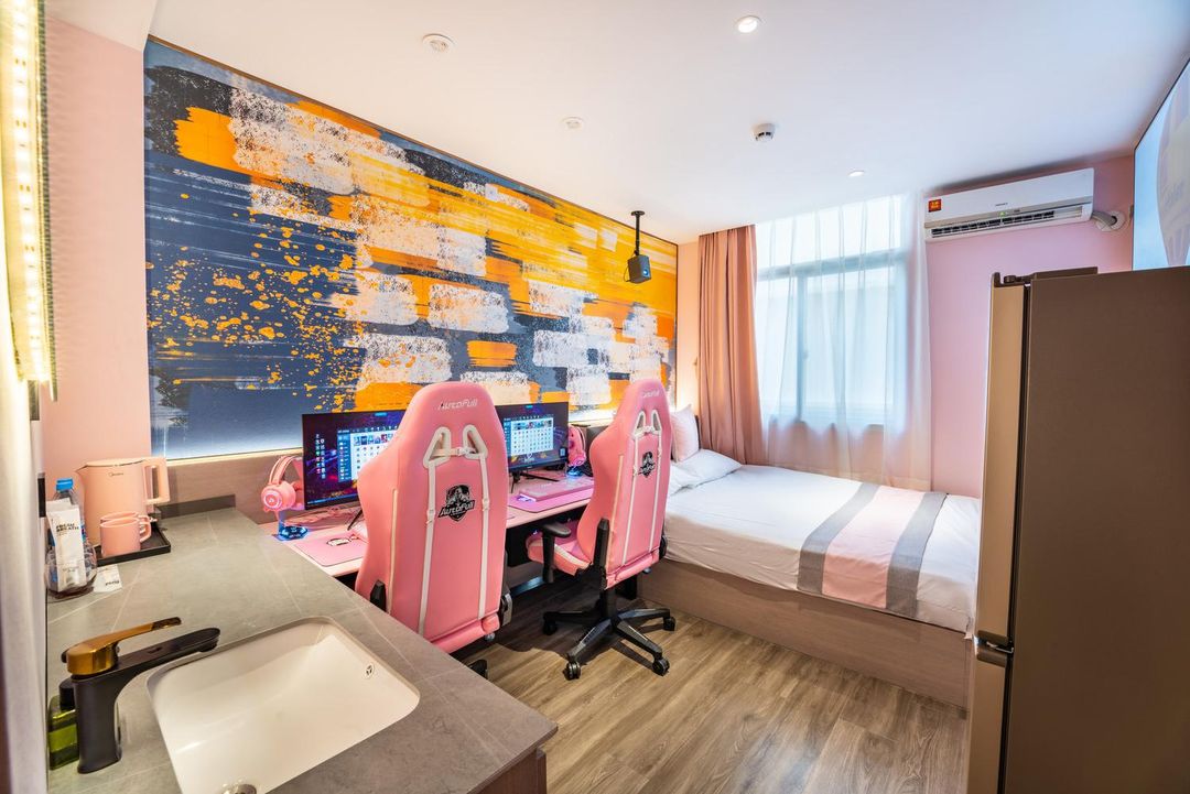 Xinyuan Gaming Hotel (Xiamen Jimei School Village Shigu Road)