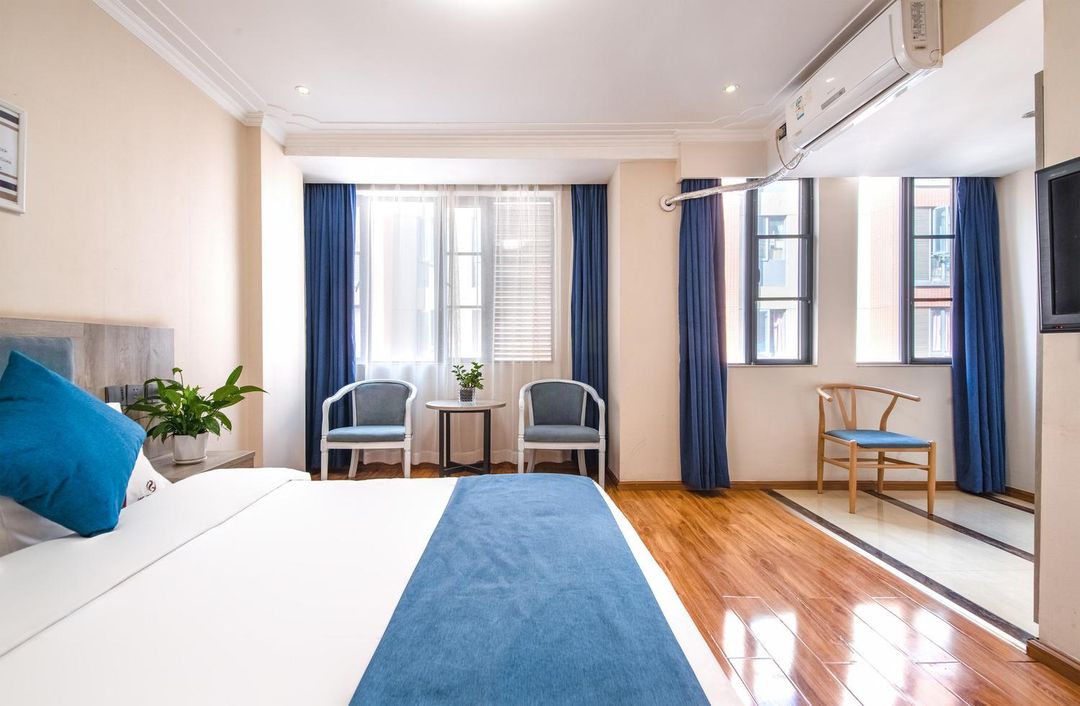 Zheya Business Hotel