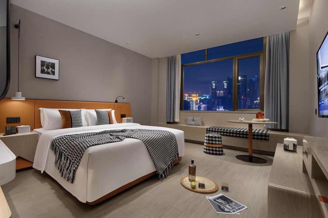 詩貝酒店(廣州龍歸金鉑廣場店)