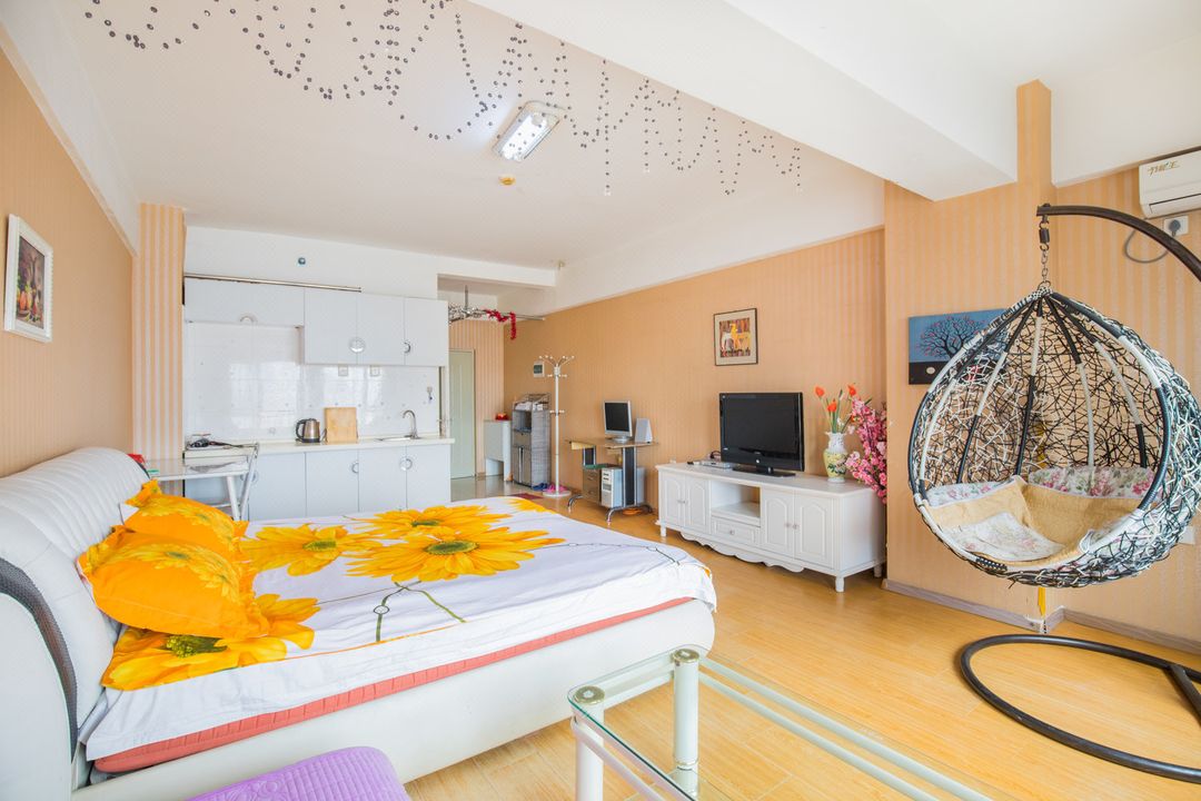 Shenyang Majie Theme Apartment