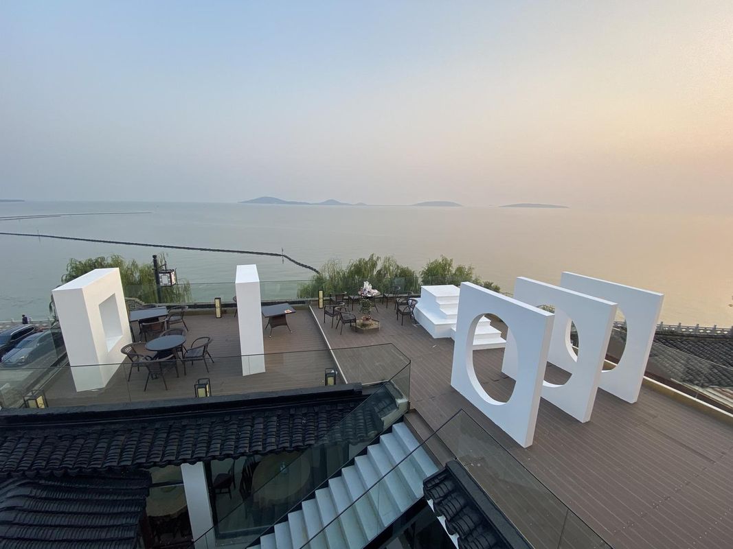 MAN HU TIME Guesthouse(Suzhou Taihu Xishan Island Store)