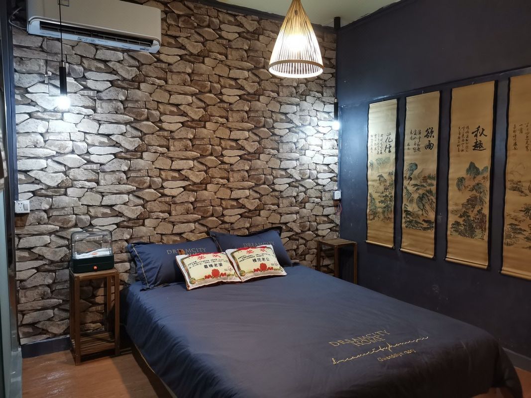 肇庆春天里特色民宿(岩前宝环大道分店)