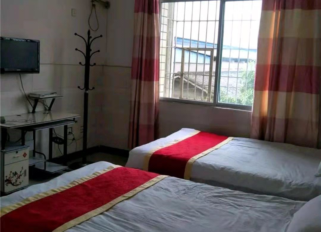 Meishan Zhouhong Hotel