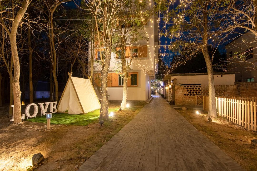 棲舍巷裏(廣州新白雲國際機場高增地鐵站店)