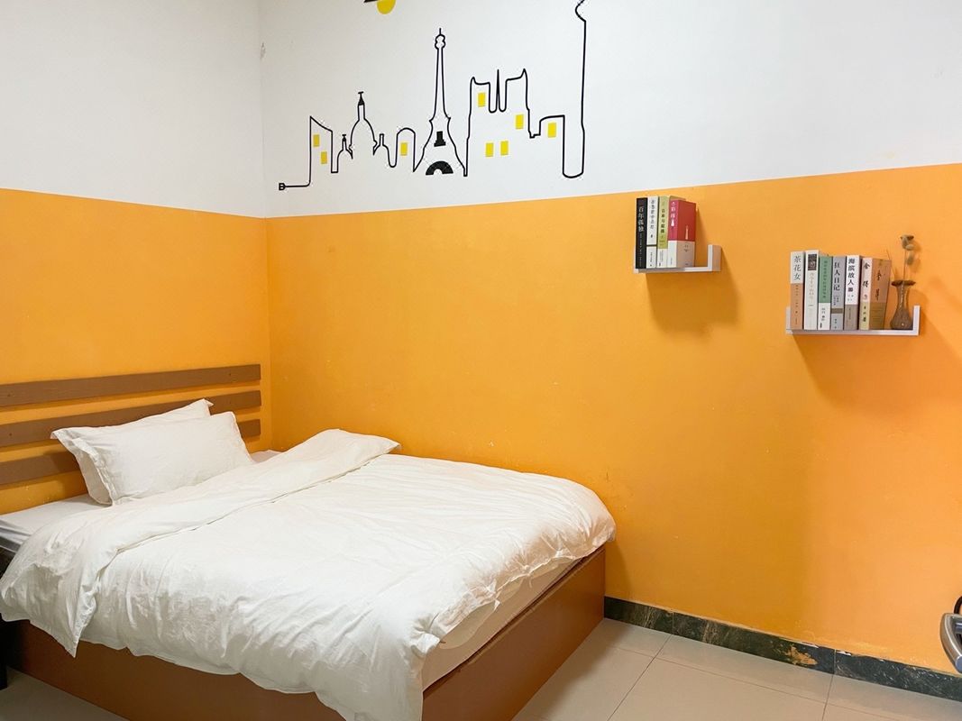 Qingyuan Yilingju Homestay (Lingnan College)