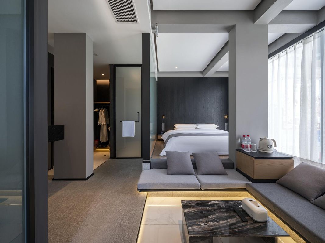 LIA力亞·取捨酒店(華強北店)