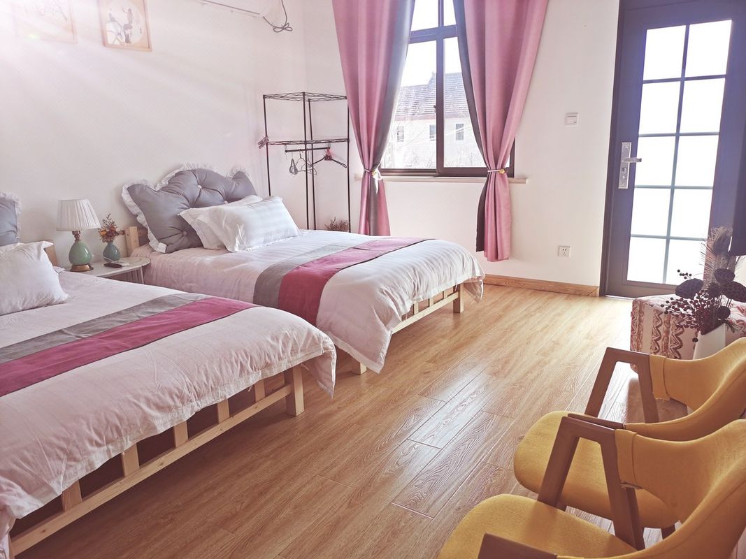 磊花旧宅特色民宿(跃富公路分店)