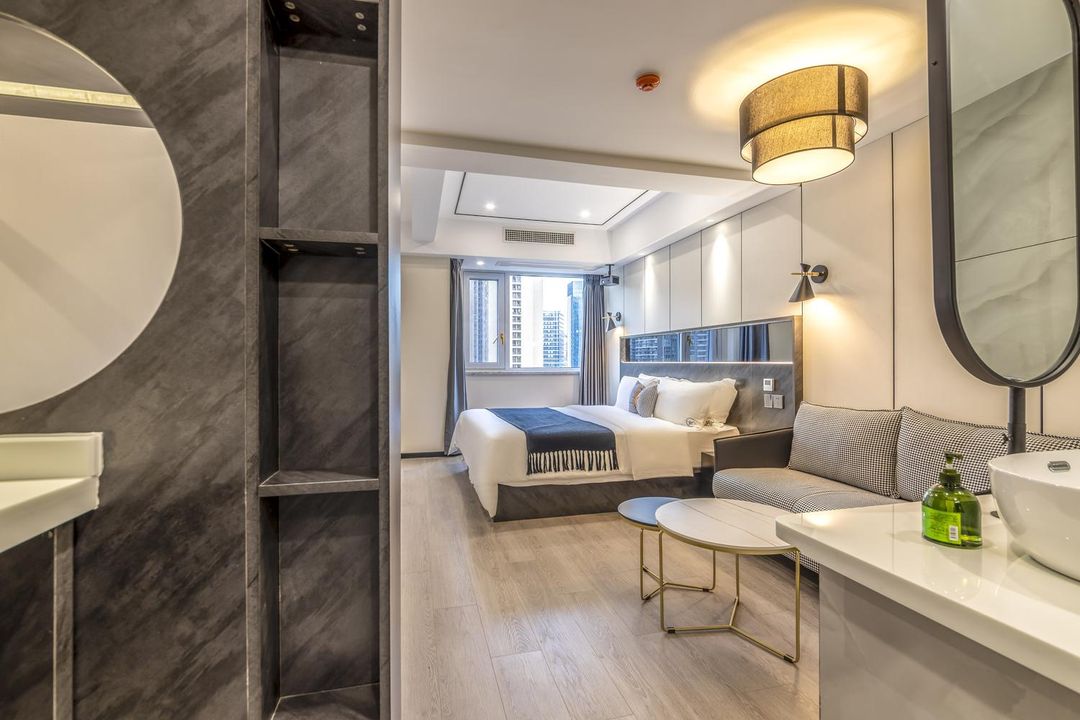 Yun Aplus Designer Apartment (Guangdu Subway Station)