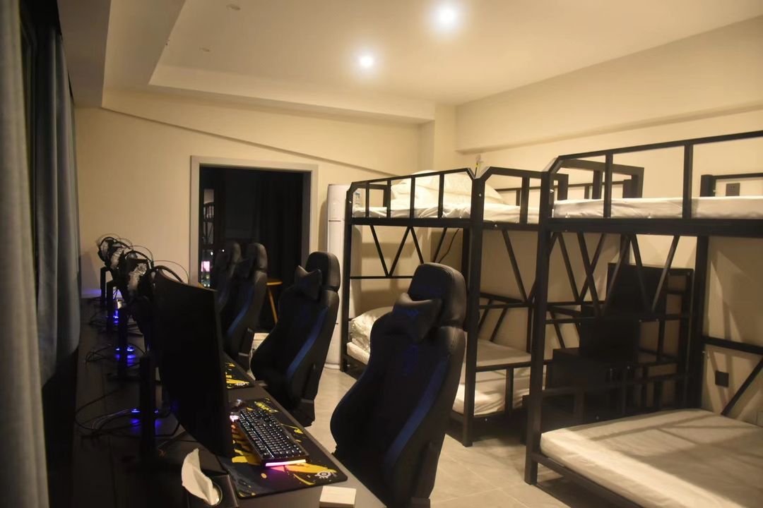 Kunpeng E-Sports Hotel