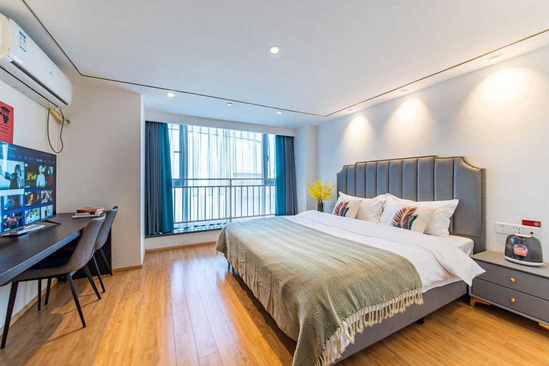 享寓精品公寓(西溪龍湖天街店)