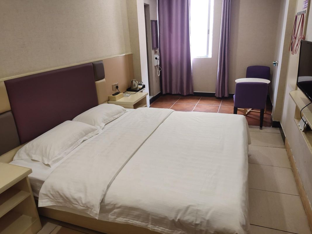 Qingyuan Junhao Apartment
