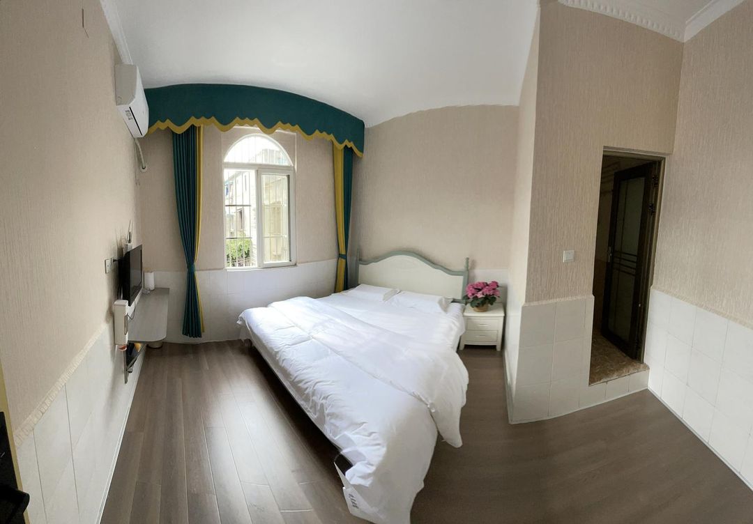 Chengdu Huanqing Inn