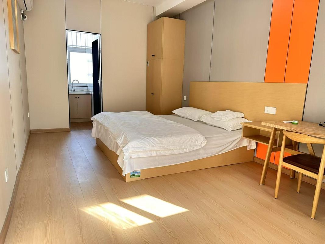 Nanjing Baishang Apartment