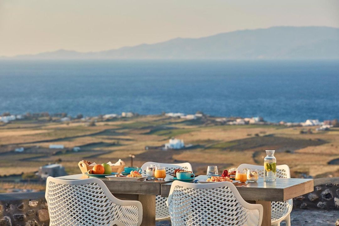 Elysian Santorini